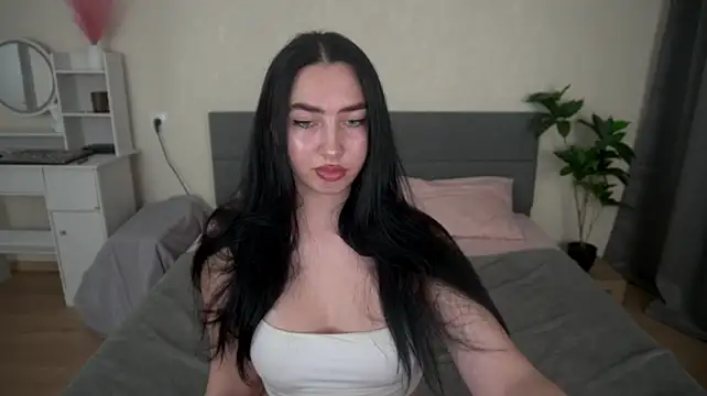 Chat +18 de WildKittenX_ ao vivo