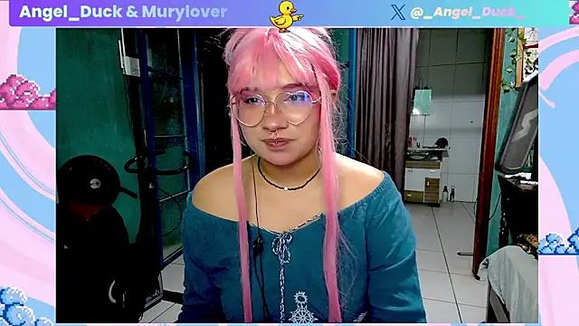 Chat +18 de Angel_Duck ao vivo