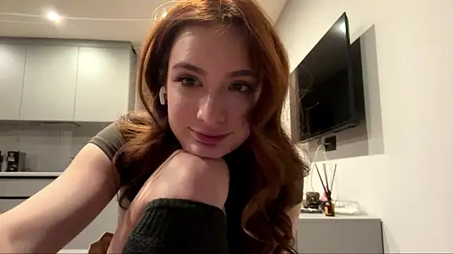 Chatroom XXX en direct de ConstanceMayo