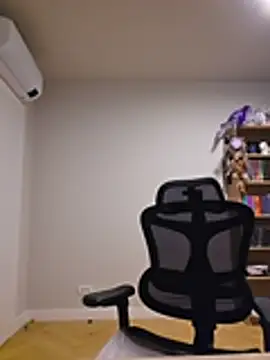 Chat +18 de MiaRides19 ao vivo