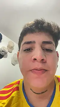 צ'אט XXX בשידור חי של Fozil_Dvice