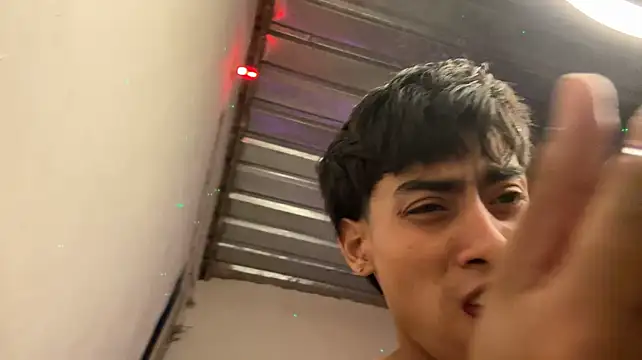 Mauuu18 Chat XXX in diretta
