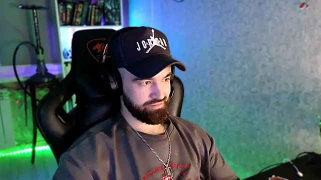 _Serious_Man Chat XXX live