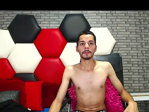 Thristan05 Live XXX-Chat