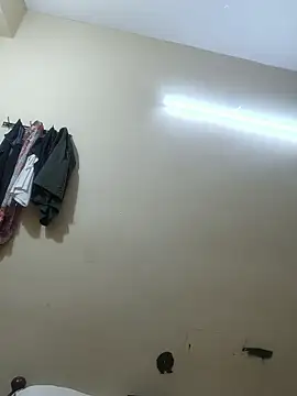 cloudpush599's Live XXX Chat