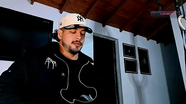 XXX chat uživo modela SilvaBranko