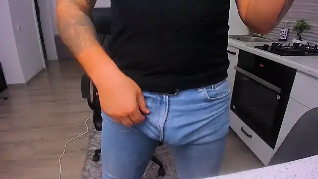 ZackMasterss Adlı Modelin Canlı XXX Sohbeti