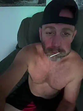 ACTION2083's Live XXX Chat