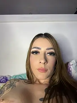 LuluSwet Chat XXX live