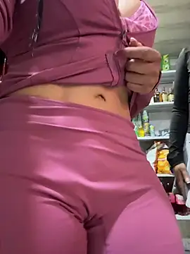 XXX chat uživo modela Sara_fun