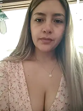 alana_69 XXX чат на живо