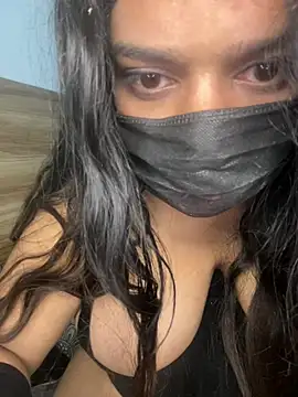 Chat +18 de thikkdesidoll ao vivo
