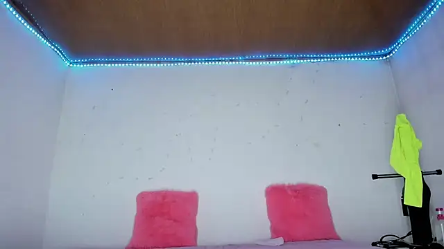 karol_stomのライブXXXチャット