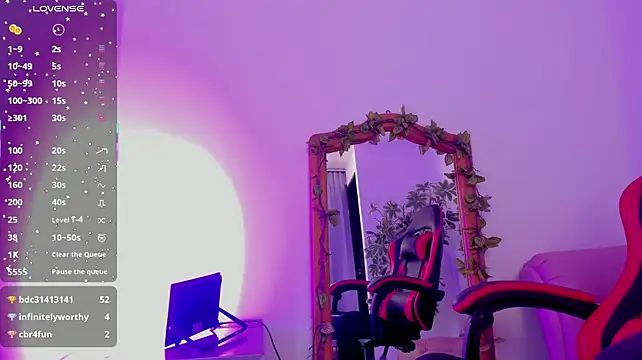 CatalinaBlaze's Live XXX Chat