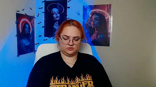 RinaRiii Chat XXX in diretta