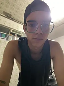 Andres_boy252 现场XXX聊天