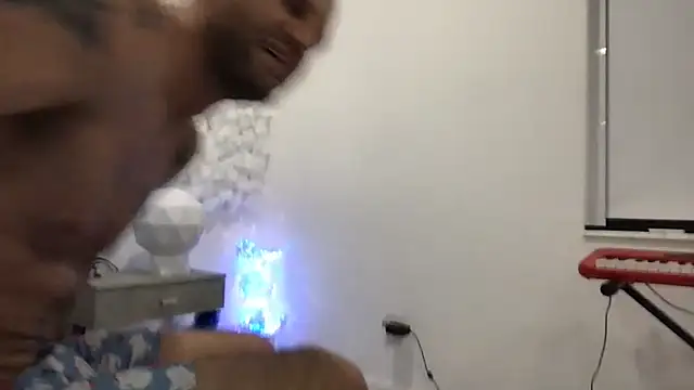 XXX chat uživo modela brianomally