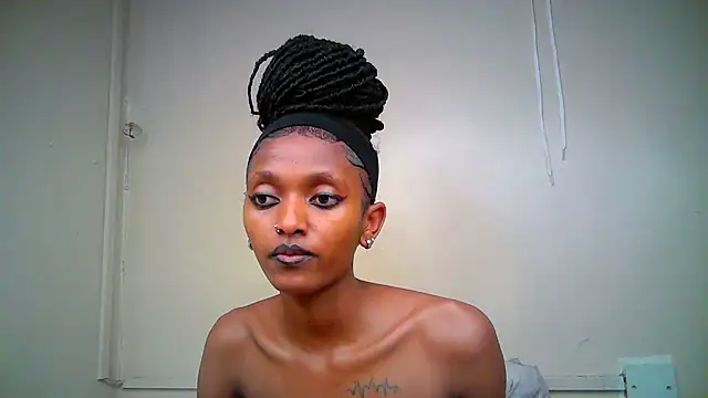 Qute_nimple – Live XXX-chat