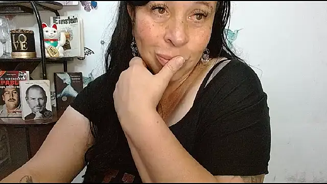 LauraMallioni Live XXX-Chat