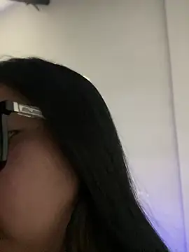 Devilsweet17 Live XXX-Chat