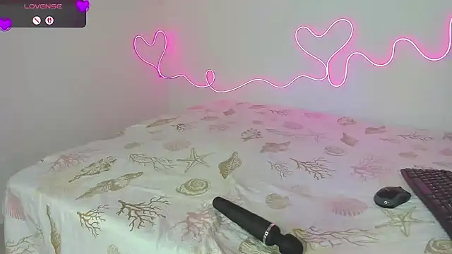rosseeTobe Chat XXX live