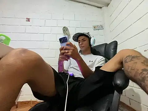Max_TheHorseDick 网络视讯表演