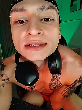 DIEGO_JONES Adlı Modelin Canlı XXX Sohbeti