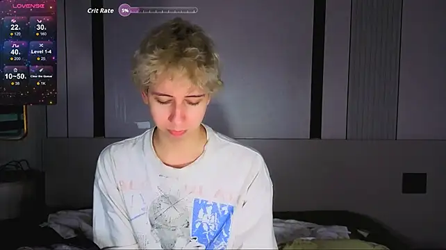 Онлайн чат XXX Timothy_Fox
