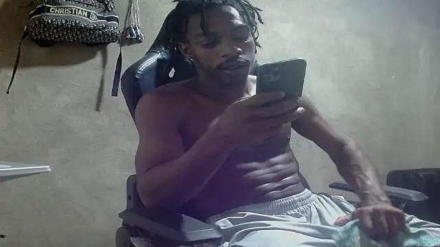 Larry-n-clouds' Webcam Show