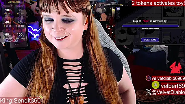 VelvetDiablo XXX чат на живо