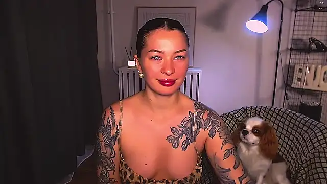 Chat +18 de AlexaSven ao vivo