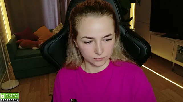 Mira_Mermayd Adlı Modelin Canlı XXX Sohbeti