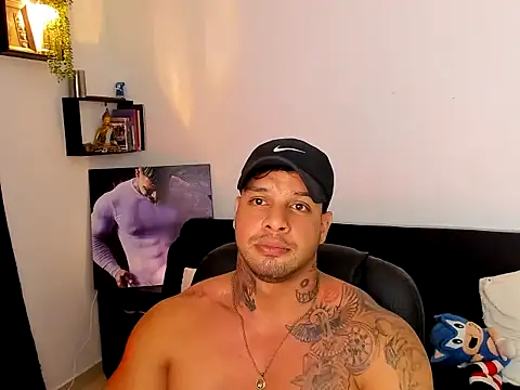 MarckMathews Live XXX-Chat