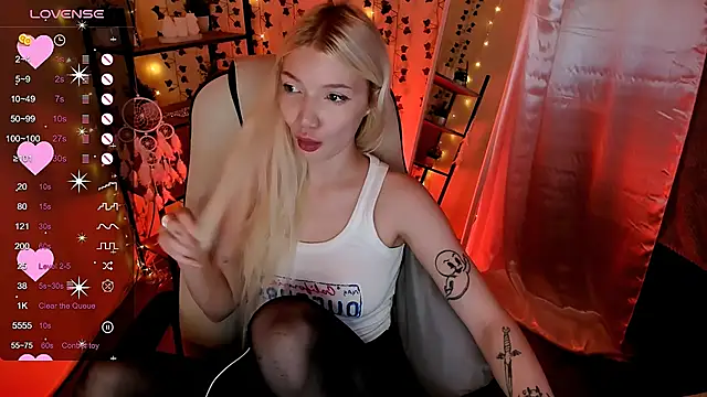 AnyaTaylor_: απευθείας συνομιλία ΧΧΧ