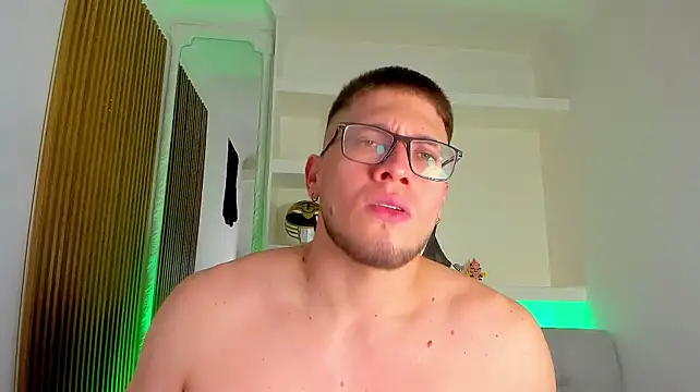 SebastianMaximoff_'s Webcam Show
