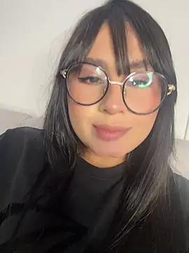 צ'אט XXX בשידור חי של PabloyMartina