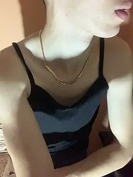 Chatroom XXX en direct de MiroKari2
