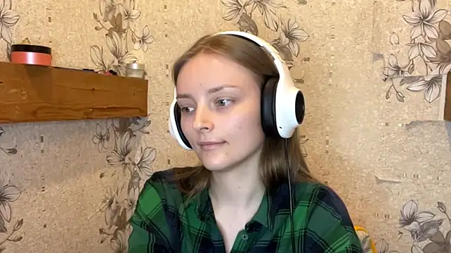 EmyMiu's Live XXX Chat
