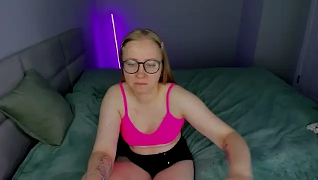 MilanaJune Live XXX-Chat