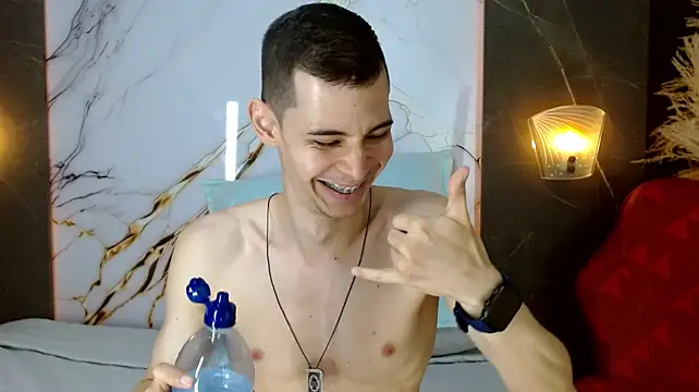 Brandon_Wolf 现场XXX聊天