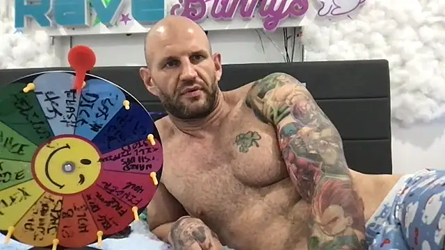 brianomally Live XXX Chat