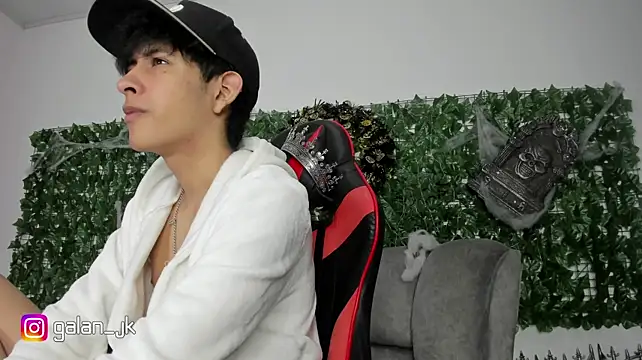 JulianGalann Live XXX chat