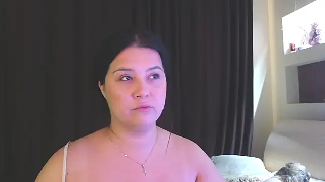 Онлайн чат XXX Malika_uAngel