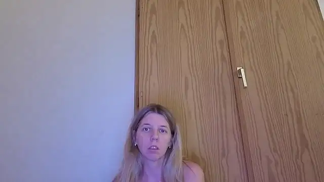 EsmaPons' Live XXX Chat