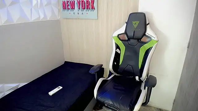 Drew_Nyb live XXX chat
