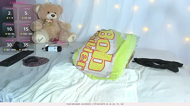Benjamin_Buster live XXX chat