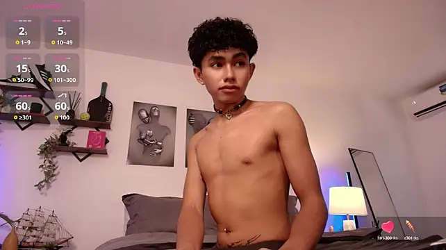 Dark_Asian1: онлайн-секс-чат
