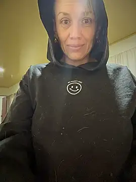 MARILYNKOVANOVA 现场XXX聊天