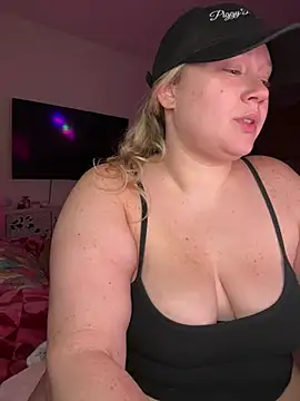 Czat XXX na żywo – PiggyRose