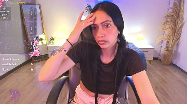צ'אט XXX בשידור חי של Mariam_Lopez__